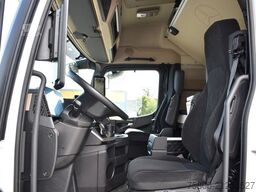 MERCEDES-BENZ Actros 1845 LS 4x2 E6 Retarder Neuwertig