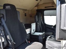 MERCEDES-BENZ Actros 1845 LS 4x2 E6 Retarder Neuwertig