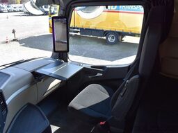 MERCEDES-BENZ Actros 1845 LS 4x2 E6 Retarder Neuwertig