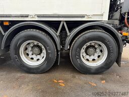 Volvo FM 300 6x4 + (25.8m!) PRITSCHE + KRAN HIAB 245 ...