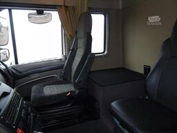 DAF XF 105 .410 + EURO 5 EEV + LOW KM + MANUAL