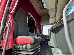 VOLVO FH 13.420 2X TANKS FULL SPOILER SUPER CONDITION