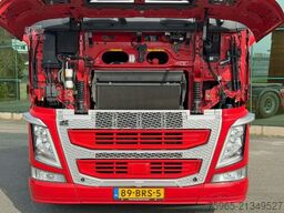 VOLVO FH 13.420 2X TANKS FULL SPOILER SUPER CONDITION