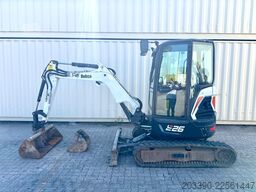 BOBCAT E26 / 2021 BJ / 2 x Löffel / 1.665 H