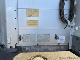 Schmitz Cargobull SCS24/L Standard, Liftachse, Palettenka.