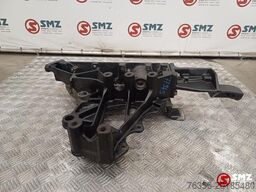 Renault Occ chassissteun rechts Renault