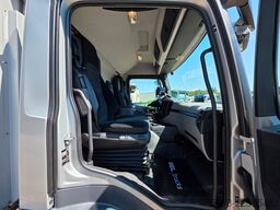 MERCEDES-BENZ Antos 1830 | Triple Verdampfer | Ladebordwand