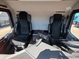 MERCEDES-BENZ Antos 1830 | Triple Verdampfer | Ladebordwand