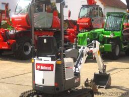 Bobcat E 10 z * 2x Löffel * * Verstellfahrwerk