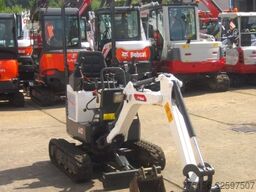 Bobcat E 10 z * 2x Löffel * * Verstellfahrwerk