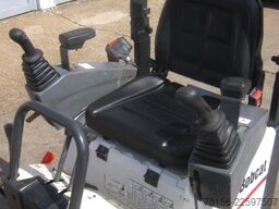 Bobcat E 10 z * 2x Löffel * * Verstellfahrwerk