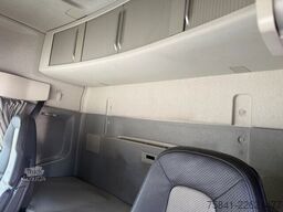 Volvo FH 540 8x2 EFFER 685 /6S + JIB 4S