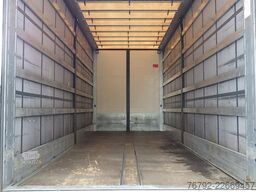 MERCEDES-BENZ 1833 LnR L-Fhs./Pritsche 7,35m/LBW 2to/Vollluftg