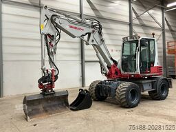Takeuchi TB 295 W rototilt