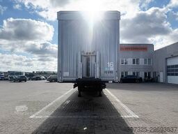 Kässbohrer Curtainsider / Planenauflieger