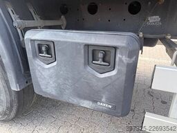Kässbohrer Curtainsider / Planenauflieger