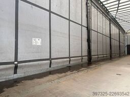 Kässbohrer Curtainsider / Planenauflieger
