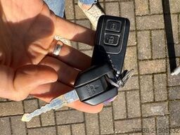 MITSUBISHI Canter Fuso 3- Seiten Kipper 7C18