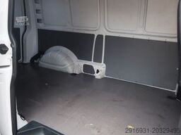 VOLKSWAGEN T6.1 lang / 1. Hand / PDC / Klima / FN: 220