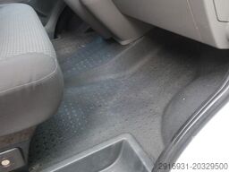 VOLKSWAGEN T6.1 lang / 1. Hand / PDC / Klima / FN: 190