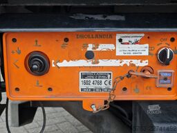 Volvo FL 250 4x2 - Box - Loadlift - A/C - Camera - Eu...