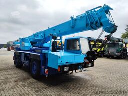 Liebherr LTM 1025