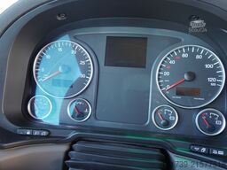 MAN TGX 33.640 6x4 tractor unit / GVM 70 t