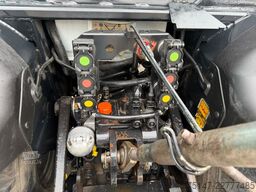 DEUTZ-FAHR Agroplus V320 Schmalspur Traktor 82PS Klima