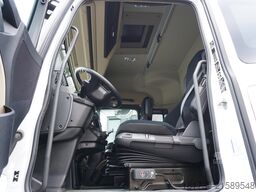 Mercedes-Benz Actros 2540 6x2/ 10 tho. km!!! / 5 seats