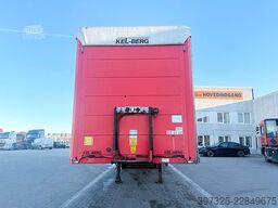 Kel-Berg 3 axle Curtainsider / Planenauflieger