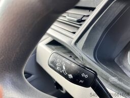 Volkswagen Transporter Kombi 2.0 TDI L1H1 Comfortline 9-pe...