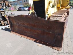 Hanomag K 12 DE / MF 600 C