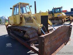 Hanomag K 12 DE / MF 600 C