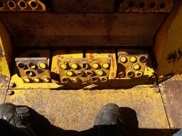 Hanomag K 12 DE / MF 600 C