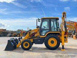 JCB 3DX 4WD hammerlines