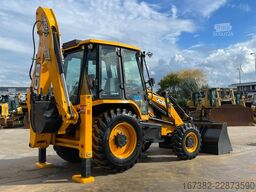 JCB 3DX 4WD hammerlines