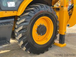 JCB 3DX 4WD hammerlines