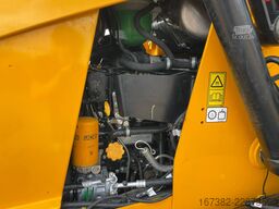 JCB 3DX 4WD hammerlines