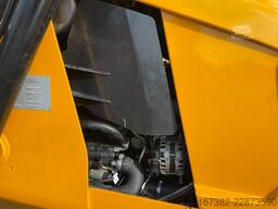 JCB 3DX 4WD hammerlines
