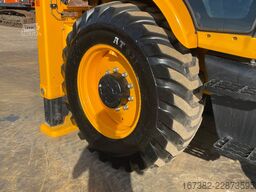 JCB 3DX 4WD hammerlines
