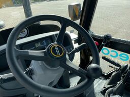 JCB 3DX 4WD hammerlines