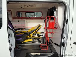 Renault trafic 1.6dci ambulance ziekenwagen