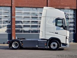 Volvo FH 13.500 Globetrotter XL 4x2 - Low deck - I Sa...