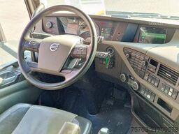 Volvo FH 13.500 Globetrotter XL 4x2 - Low deck - I Sa...