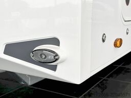 Brian James Trailers RACE TRANSPORTER 7 | 397-6023-35-3-10-W | TRIDEM | ZUSATZRAMPEN 600X235X199CM 3500KG GESCHLOSSENER AUTOTRAILER | WEISS