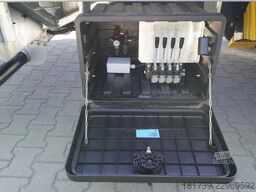 MAN TGM 26.320 6×2-4/NEW platform tow truck