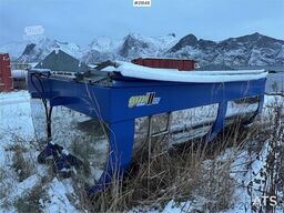  GMI Asphalt tub w/ guillotine hatch.