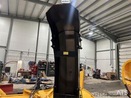 Dalen snow blower w/ Hardox steel. Slightly used.