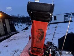 Tokvam 220H snow blower. Slightly used.