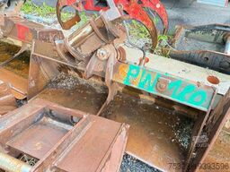 KOMATSU 2 Stück PW 180-7E0 Schnellwechsler 2x Löffel Top